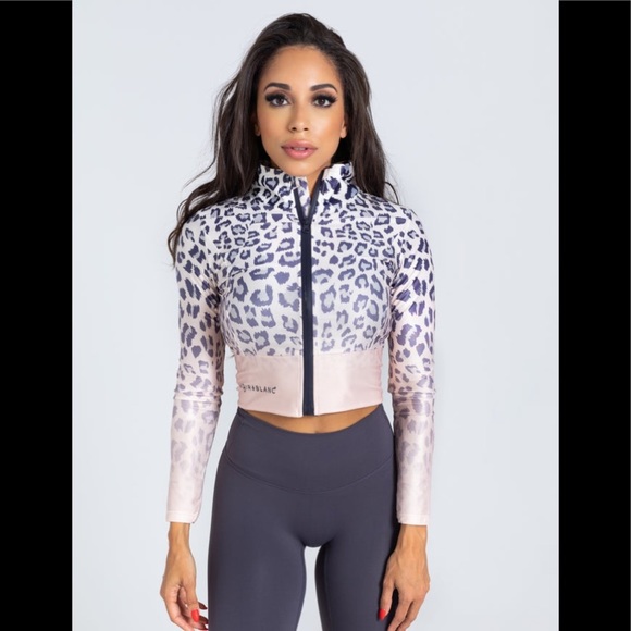 noir blanc Tops - Noir Blanc leopard Gradient jacket - size medium